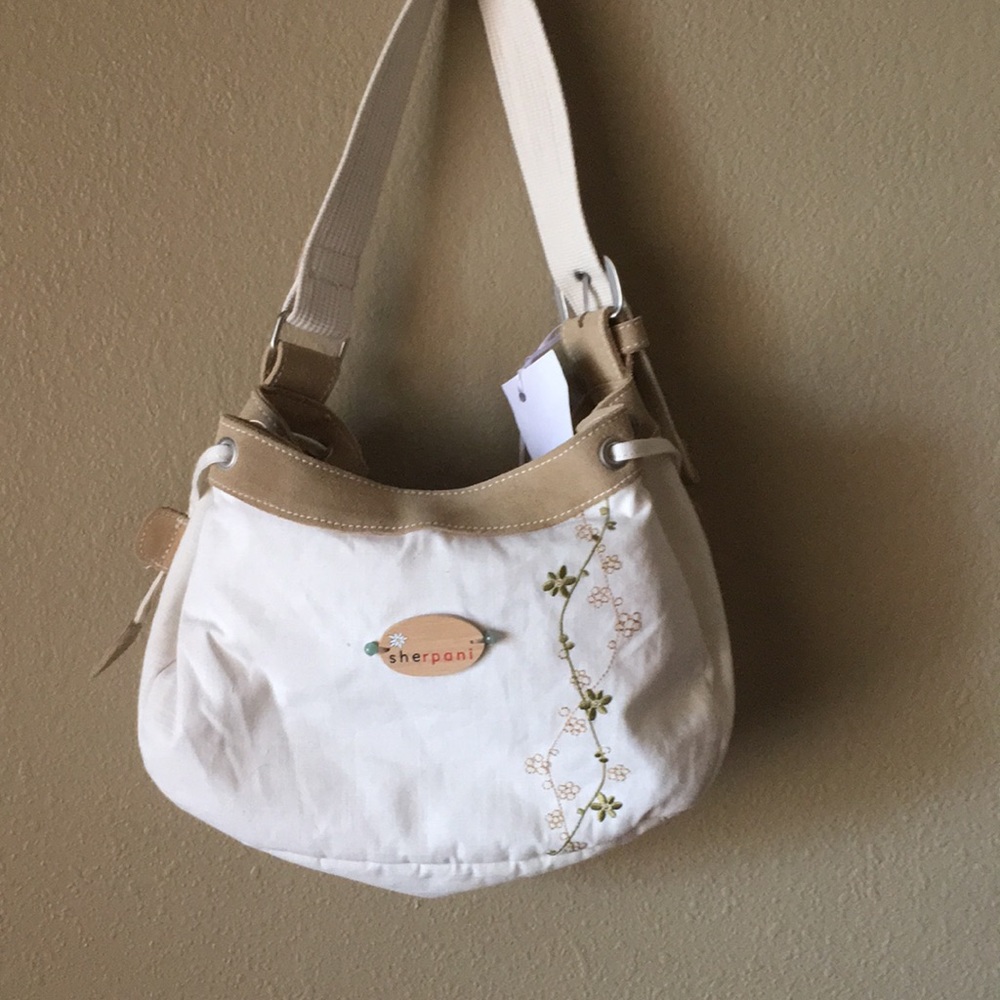 Sherpani Purse